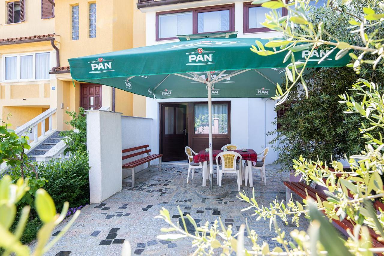 Apartment Rnjak Vinkuran Extérieur photo